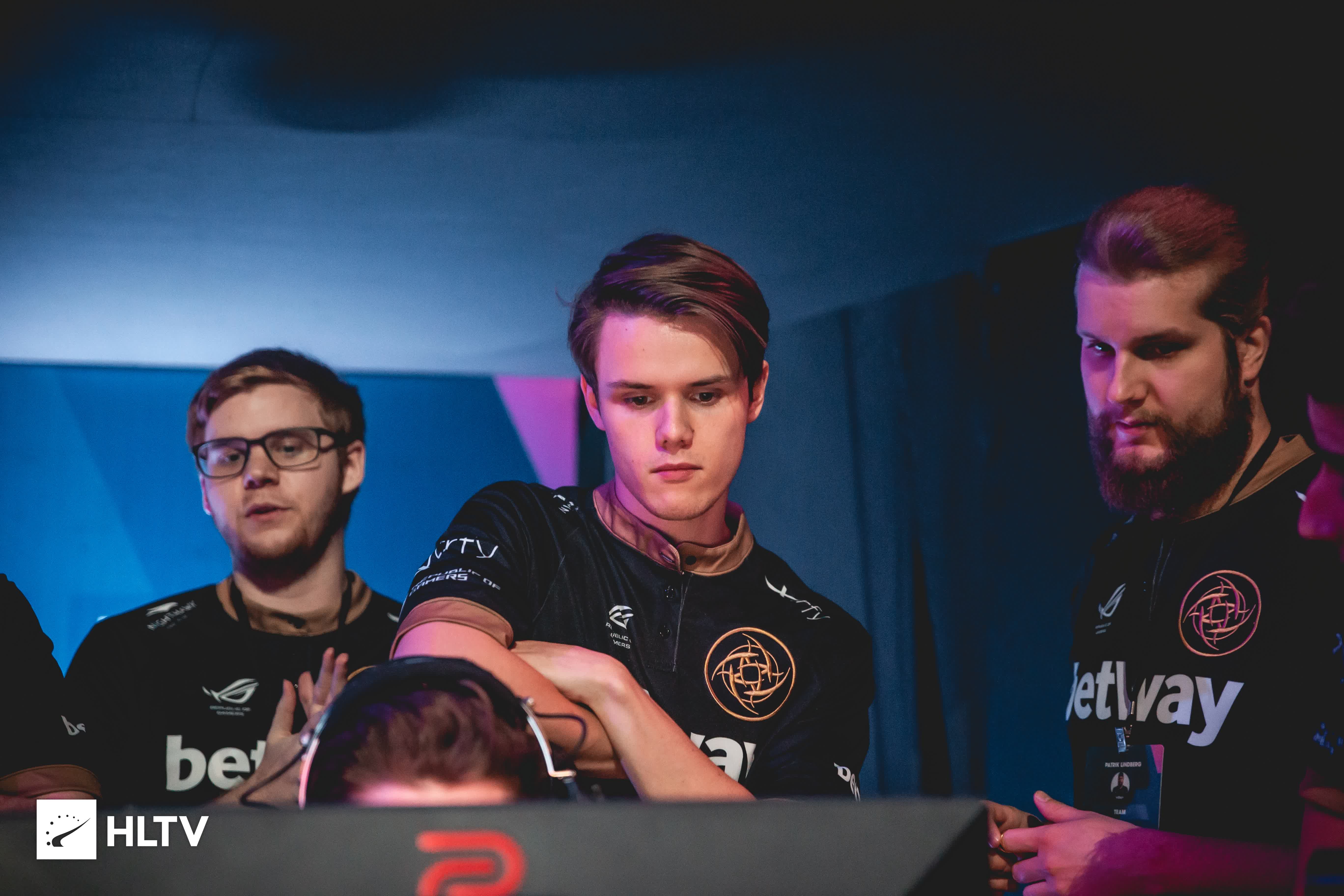 球队有足够 球队有足够