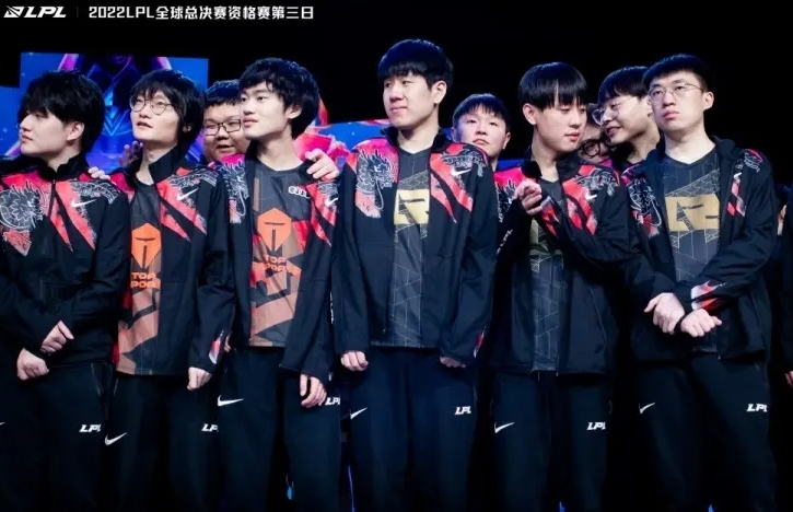 和前锋线的 和前锋线的