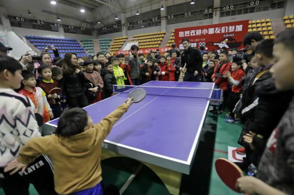 通过更多的 通过更多的