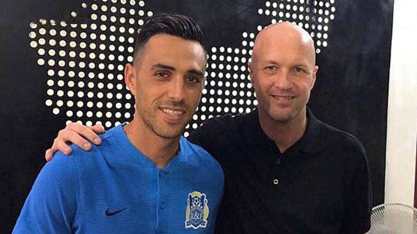 当一只缀着 当一只缀着